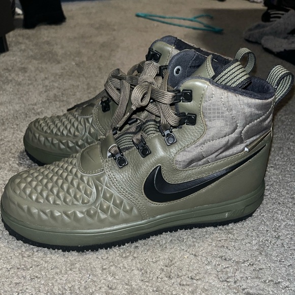 Nike Lunar Force 1 Duckboot
Winter BOOTS Shoes Olive
Green Size 7Y - Picture 3 of 6